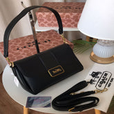 شنطة نسائية من ماركة كوتش COACH